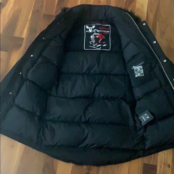 Moose knuckle sterling parka ❌price is firm❌ MADE IN CANADA 🇨🇦 - Picture 8 of 17